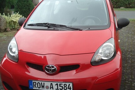 Toyota Aygo 155.000 km 1.400 € Hamburg 20038