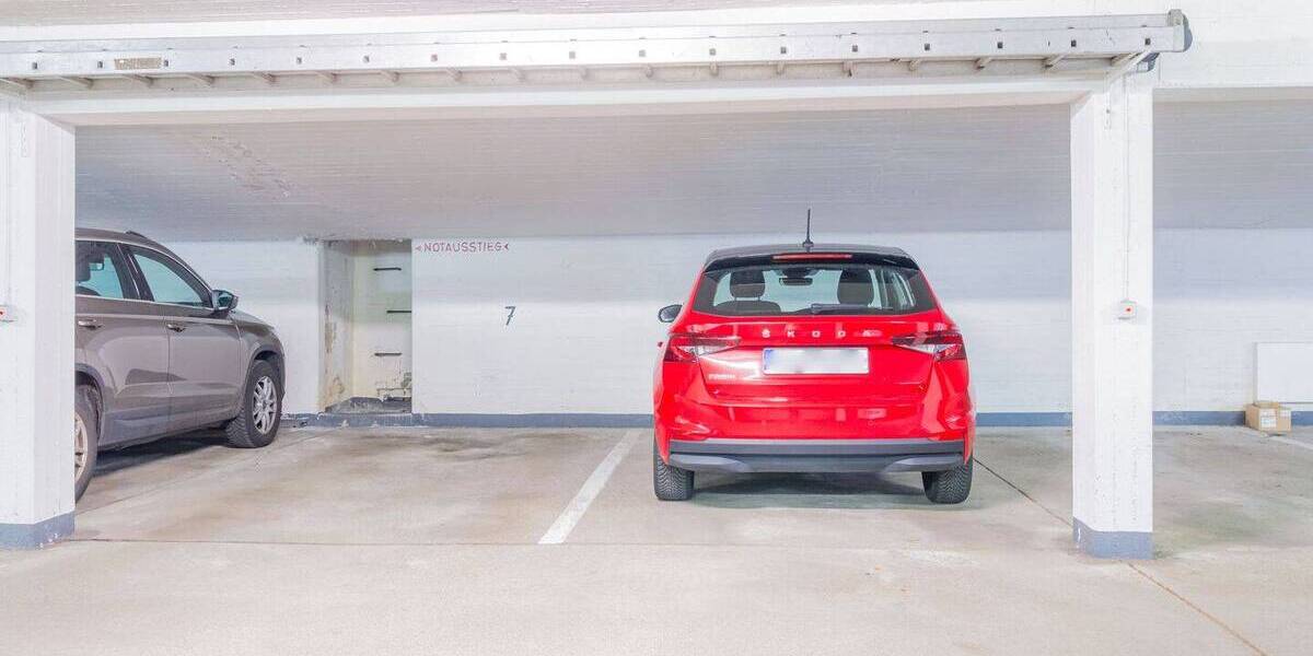 Familienwohnung mit Schwimmbad: Direkt am Poppenbüttler Markt auf einer Ebene wohnen 5 zimmer