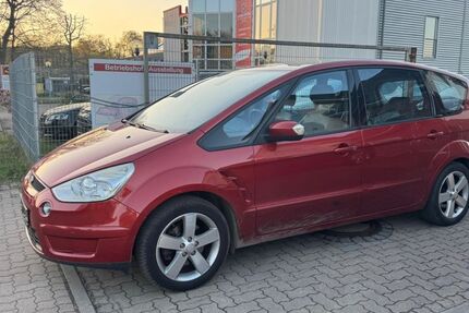 Ford S-Max 220.000 km 1.900 &euro; Stelle 21435
