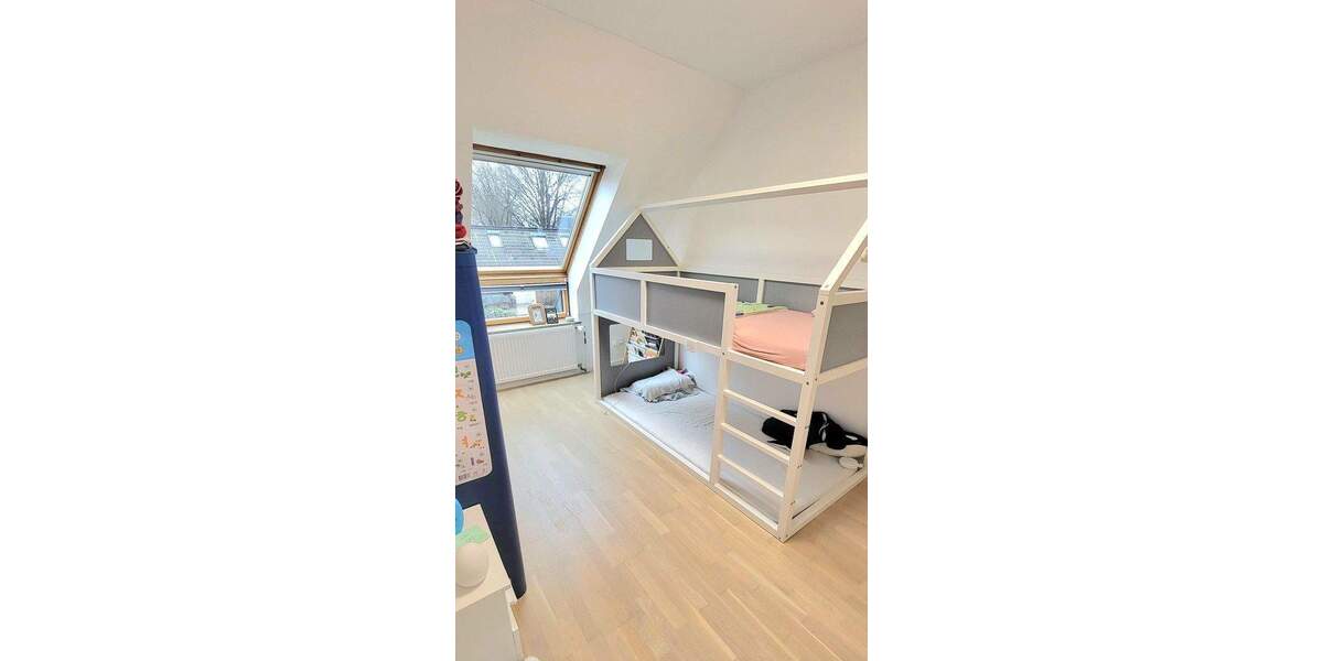 Reihenmittelhaus Norderstedt Harksheide - 4 Zimmer, 114 m&sup2;, 1.920&euro; | Angebot:25176429