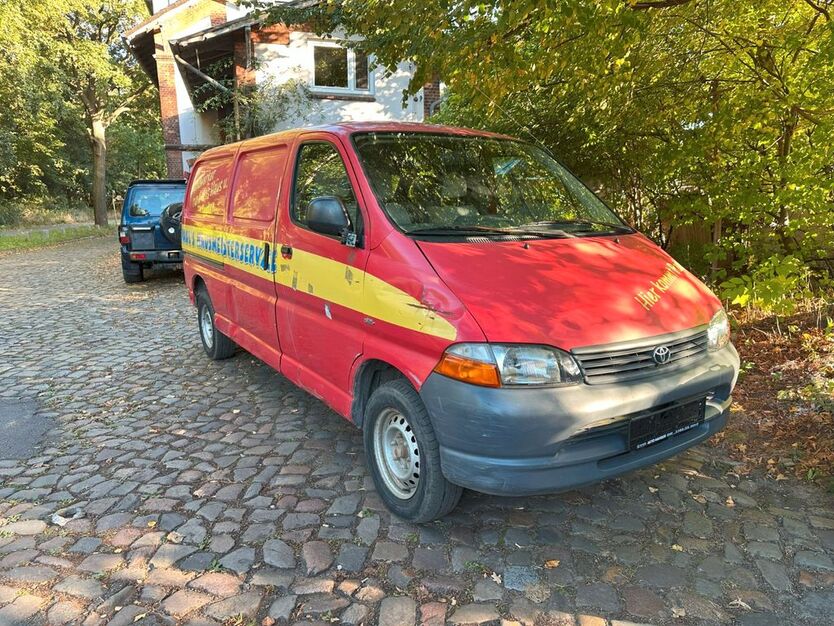 Toyota Hiace 218.024 km 6.800 € HAMBURG 22113
