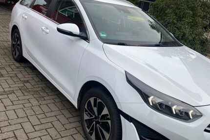 Kia ceed Sportswagon 44.500 km 18.500 &euro; Hamburg 21039
