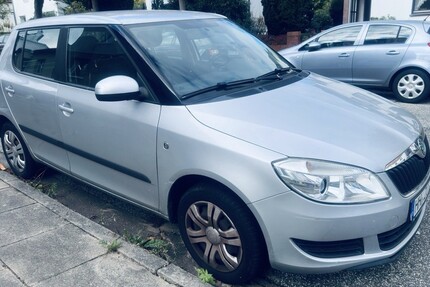 Skoda Fabia 153.000 km 2.800 € Hamburg 20038