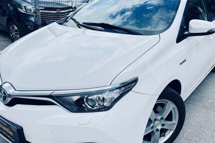 Toyota Auris 126.000 km 12.900 € Hamburg 20537