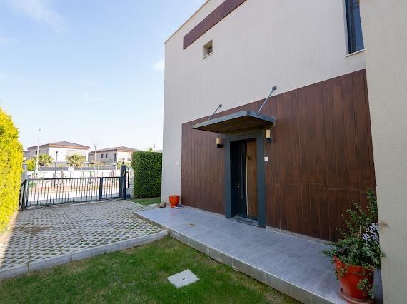 Villa Hamburg Sternschanze - 4 Zimmer, 160 m&sup2;, 370.000&euro; | Angebot:27281143