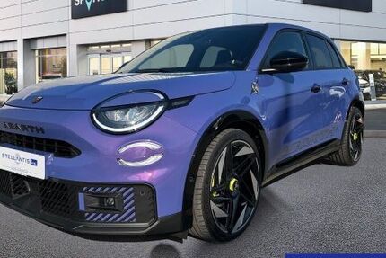 Abarth 600e 3.528 km 38.450 &euro; Hamburg 20537