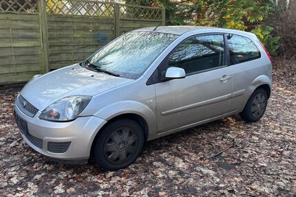 Ford Fiesta 245.107 km 1.399 &euro; Hamburg 22143
