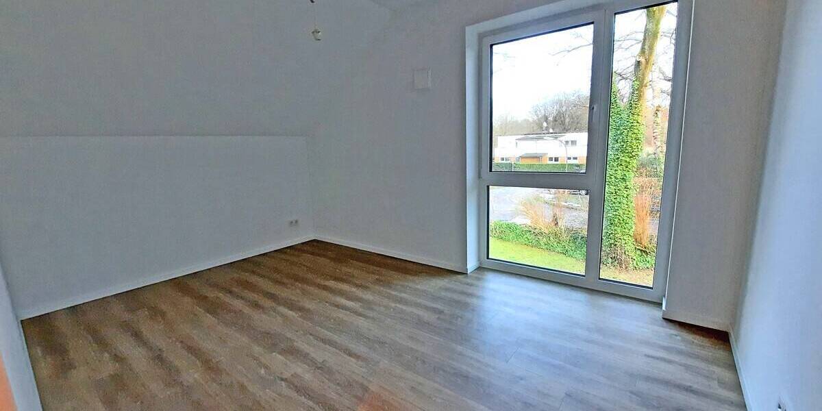 Doppelhaushälfte Hamburg Bergstedt - 4 Zimmer, 189 m&sup2;, 2.750&euro; | Angebot:26259261