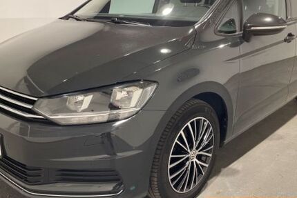 VW Touran 175.000 km 16.980 &euro; Norderstedt 22848