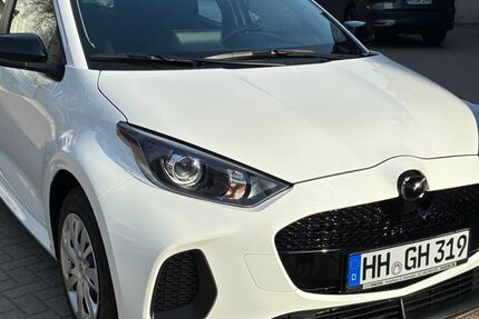 Mazda 2 Hybrid 3.373 km 20.990 &euro; Hamburg 21033