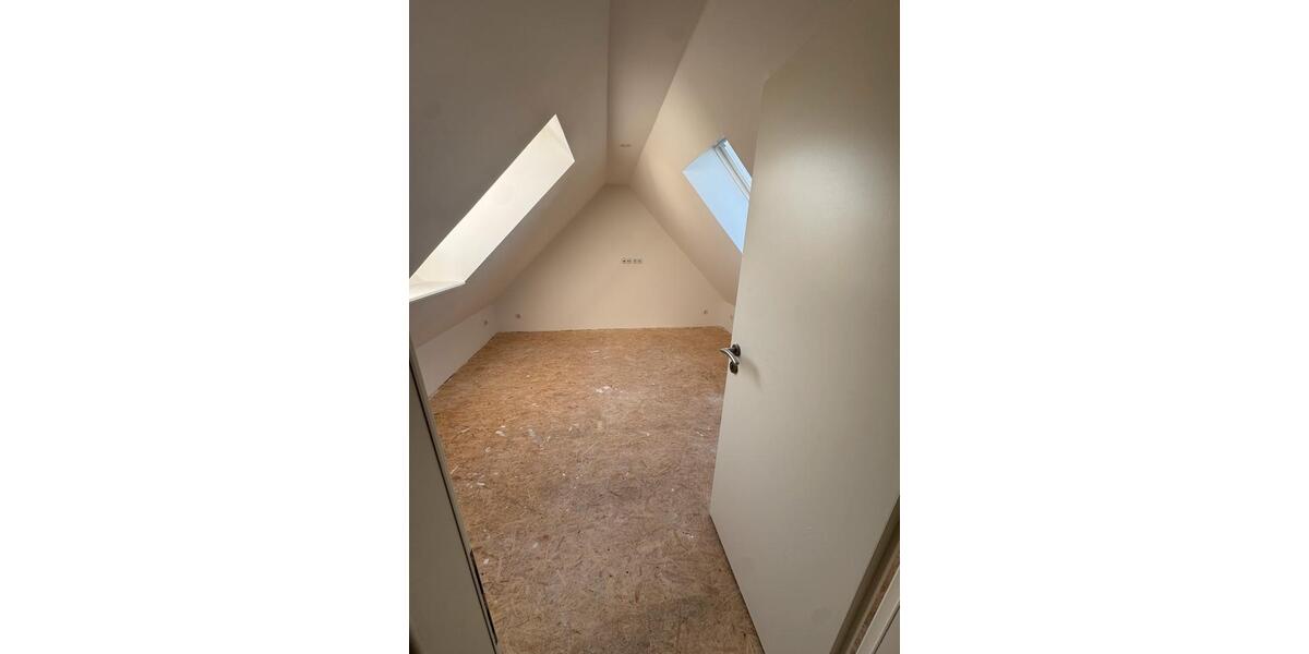 Dachgeschoßwohnung Halstenbek - 4 Zimmer, 69 m&sup2;, 1.430&euro; | Angebot:25544807
