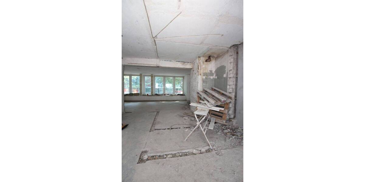 Hotel Rohbau am Bahnhof Hamburg-Harburg, gegenüber Phoenix-Center zimmer