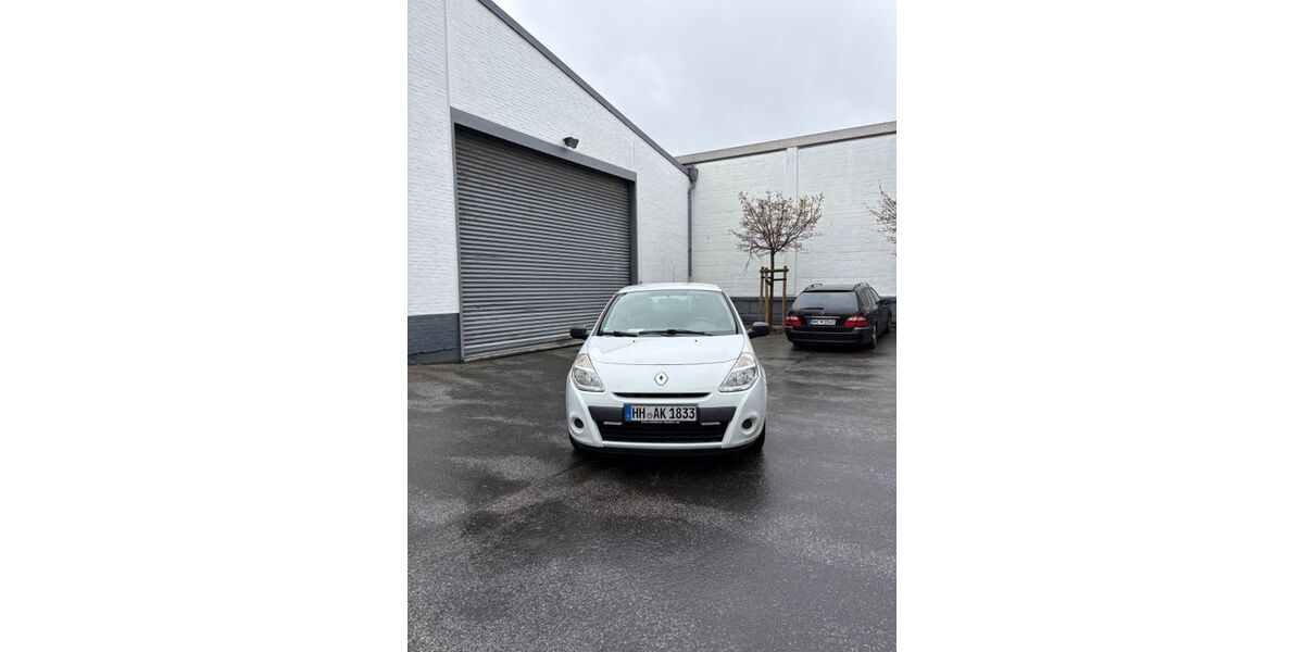 Renault Clio 62.000 km 4.999 &euro; Hamburg 22087