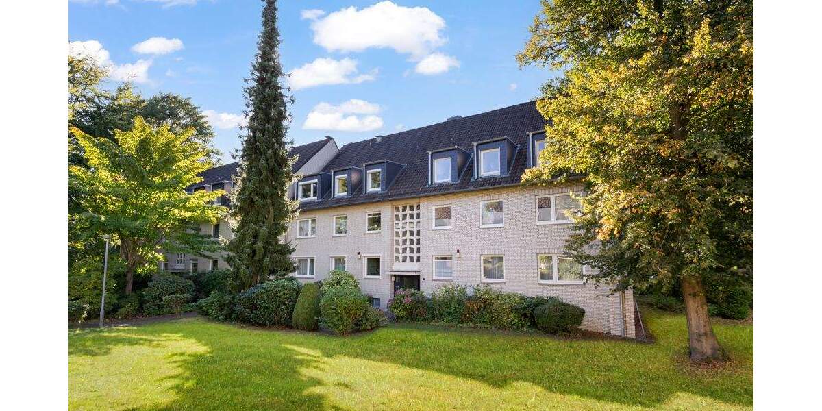 4-Zimmer-Wohnung mit Balkon und Stellplatz in Hamburg-Wellingsbüttel 4 zimmer