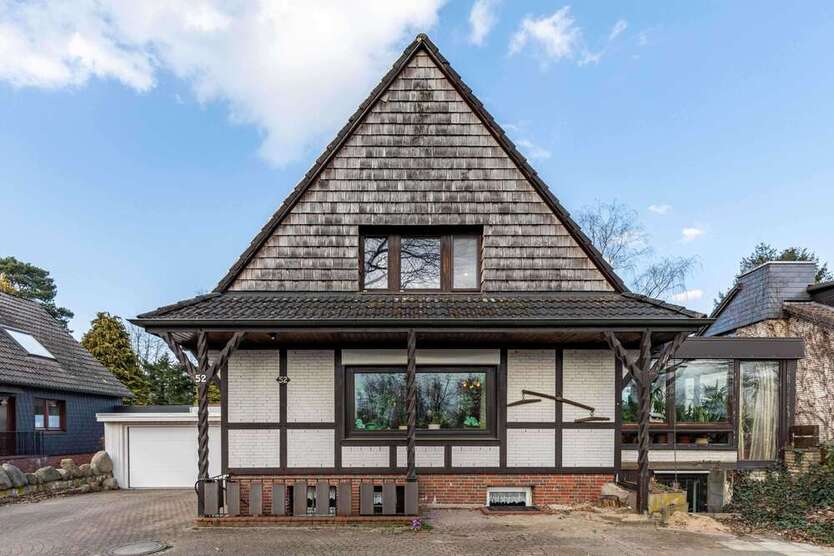 Haus zum Kaufen in Ammersbek 695.000 € 239.79 m²