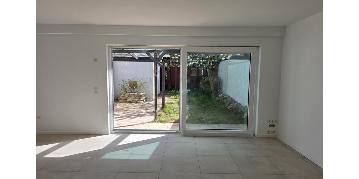 Reihenhaus Henstedt-Ulzburg Ulzburg - 4 Zimmer, 104 m&sup2;, 395.000&euro; | Angebot:26875237