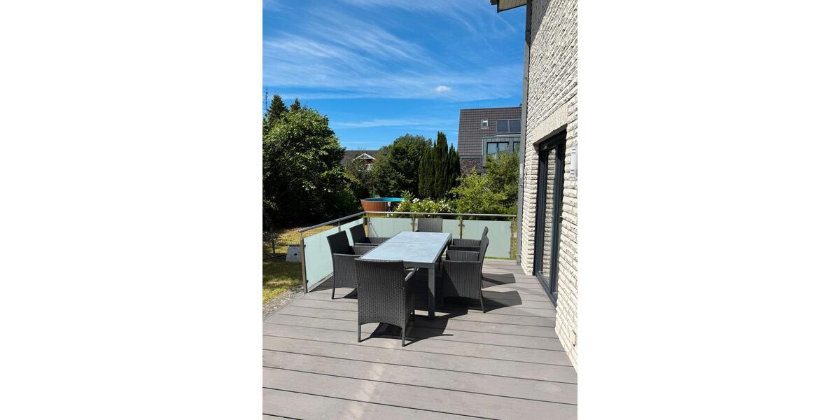 Maisonettenwohnung Hamburg Wandsbek - 5 Zimmer, 195 m&sup2;, 3.000&euro; | Angebot:25285587