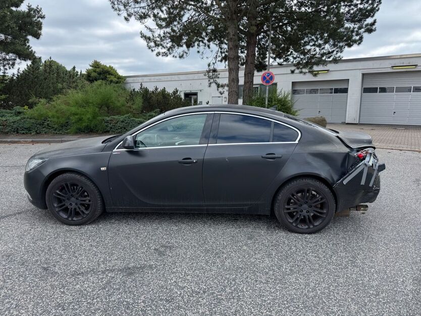 Opel Insignia 181.437 km 1.799 € Barsbüttel 22885