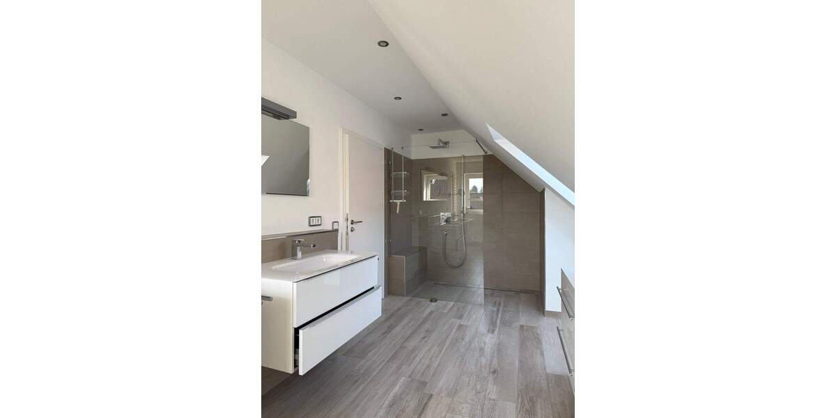 Einfamilienhaus Bönningstedt - 6 Zimmer, 135 m&sup2;, 2.250&euro; | Angebot:26187658