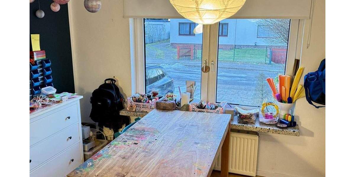 Provisionsfrei! Viel Platz für die Familie - zentrales Wohnen im Grünen! 6 zimmer