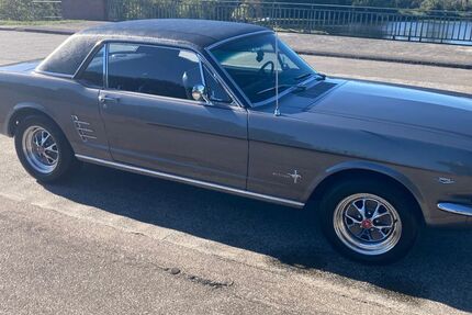 Ford Mustang 99.999 km 31.500 &euro; Hamburg 21035