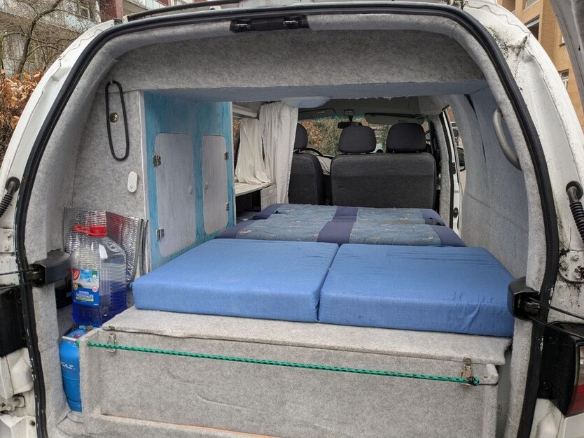 Hyundai H 1 208.000 km 8.000 € Hamburg 20038