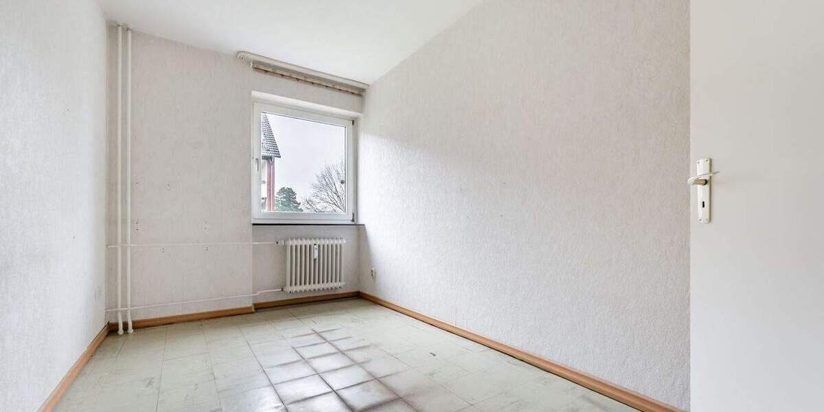 Großzügig geschnittene 4 Zimmer-Wohnung in zentraler Wohnlage von Reinbek 4 zimmer