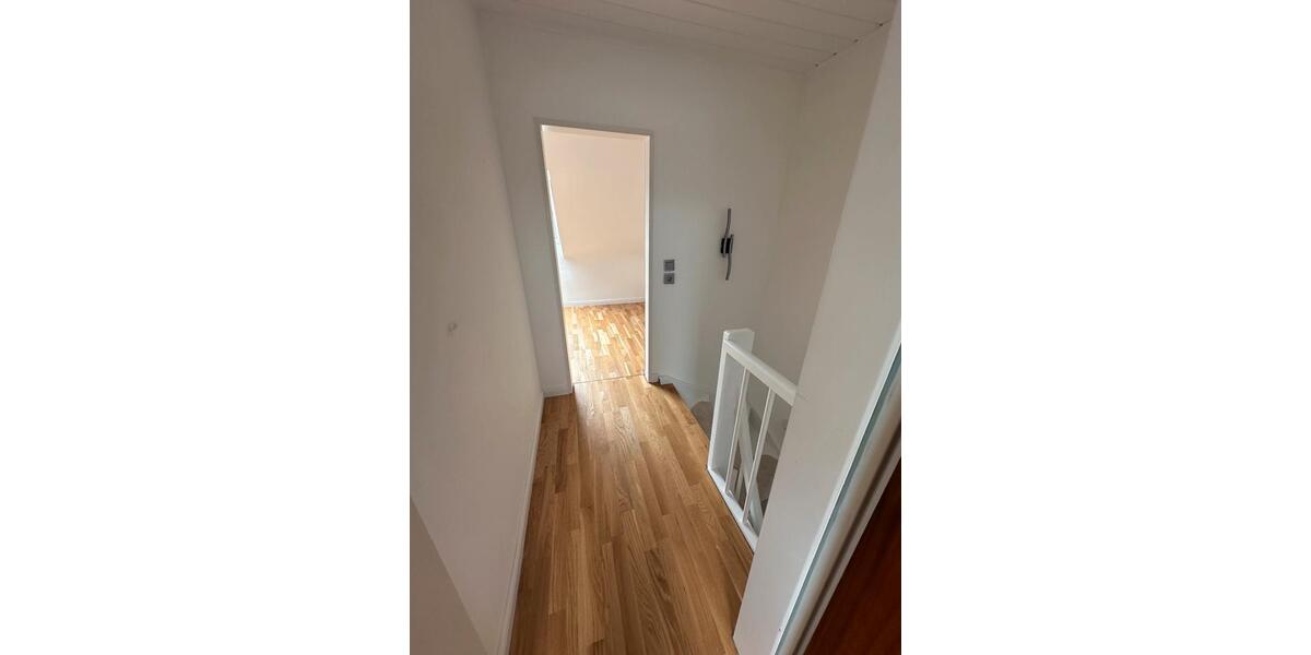 Reihenhaus Neu Wulmstorf - 5.5 Zimmer, 101 m&sup2;, 1.599&euro; | Angebot:26430897