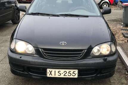Toyota Avensis 180.000 km 1.950 &euro; Hamburg 22147