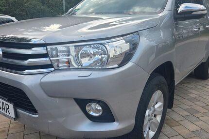 Toyota Hilux 260.000 km 22.900 &euro; Norderstedt b. Hamburg 22848