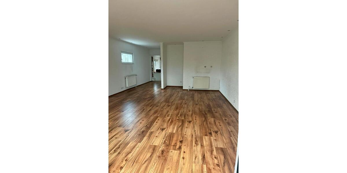 Erdgeschoßwohnung Halstenbek - 3 Zimmer, 108 m&sup2;, 1.450&euro; | Angebot:25419611