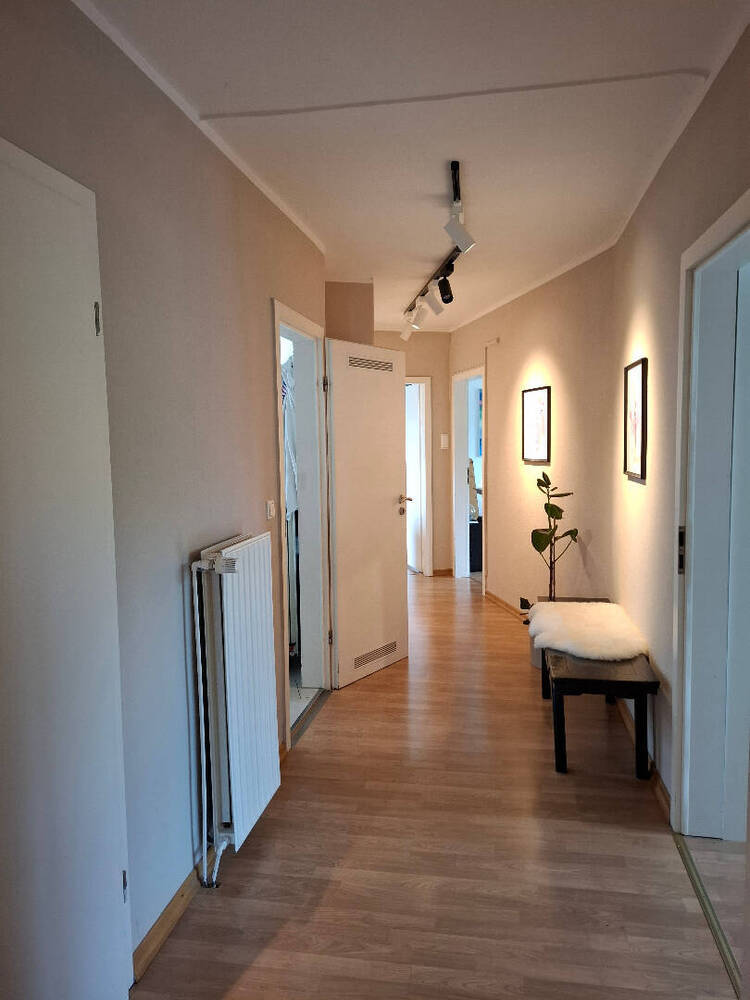 Sonnige 4-Zimmer-Wohnung mit 2 Balkonen