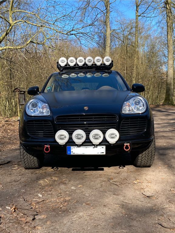 Porsche Cayenne 82.000 km 18.900 € Großhansdorf 22927