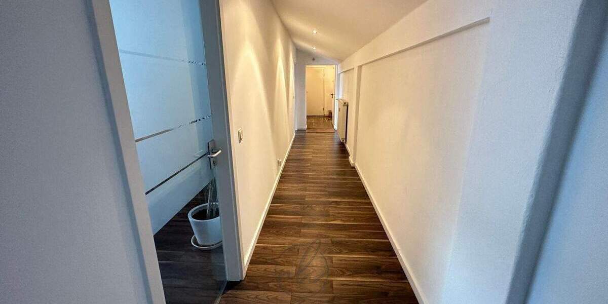 Gewerbeobjekt Hamburg Wandsbek - 4 Zimmer, 145 m&sup2;, 1.450&euro; | Angebot:26258600
