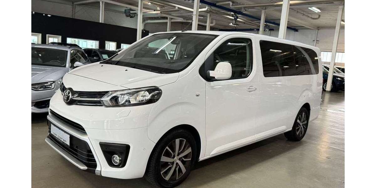 Toyota Proace 121.975 km 25.900 &euro; Hamburg 20537
