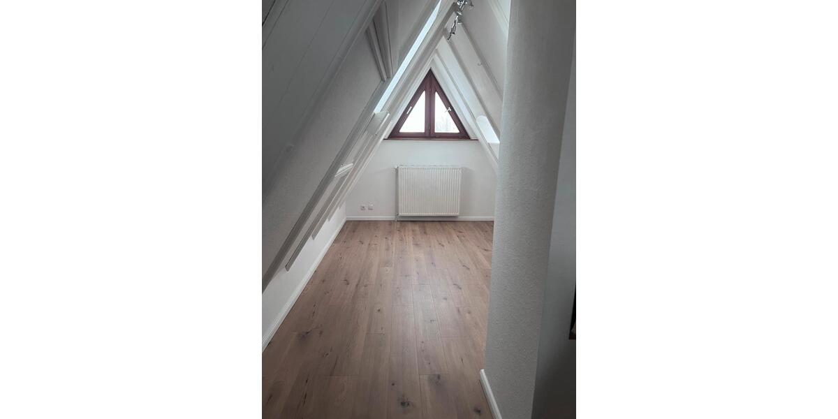 Dachgeschoßwohnung Hamburg Borgfelde - 1 Zimmer, 22 m&sup2;, 750&euro; | Angebot:25052197