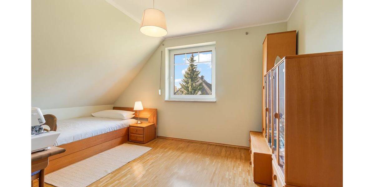 Einfamilienhaus Hamburg Schnelsen - 5 Zimmer, 131 m&sup2;, 850.000&euro; | Angebot:26291875