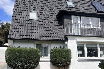 Gemütliche Doppelhaushälfte mit idyllischem Garten in Hamburg-Langenhorn 5 zimmer