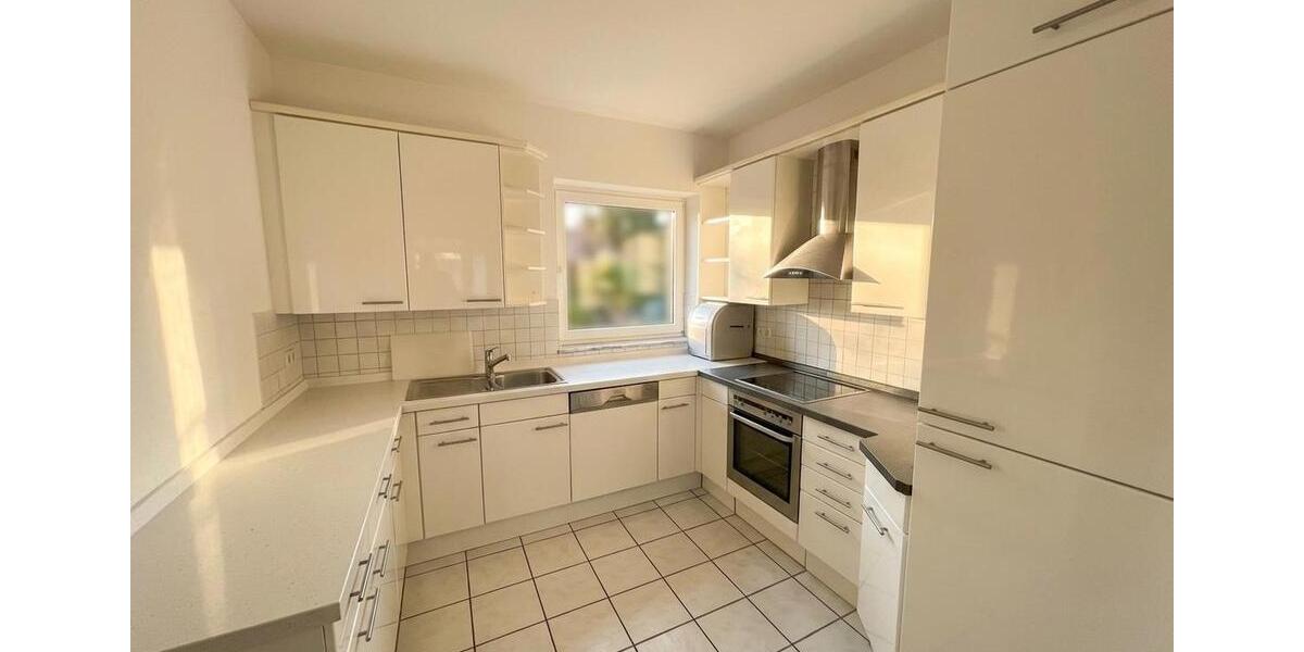 Erdgeschoßwohnung Hamburg Wandsbek - 5 Zimmer, 167 m&sup2;, 2.600&euro; | Angebot:26254739