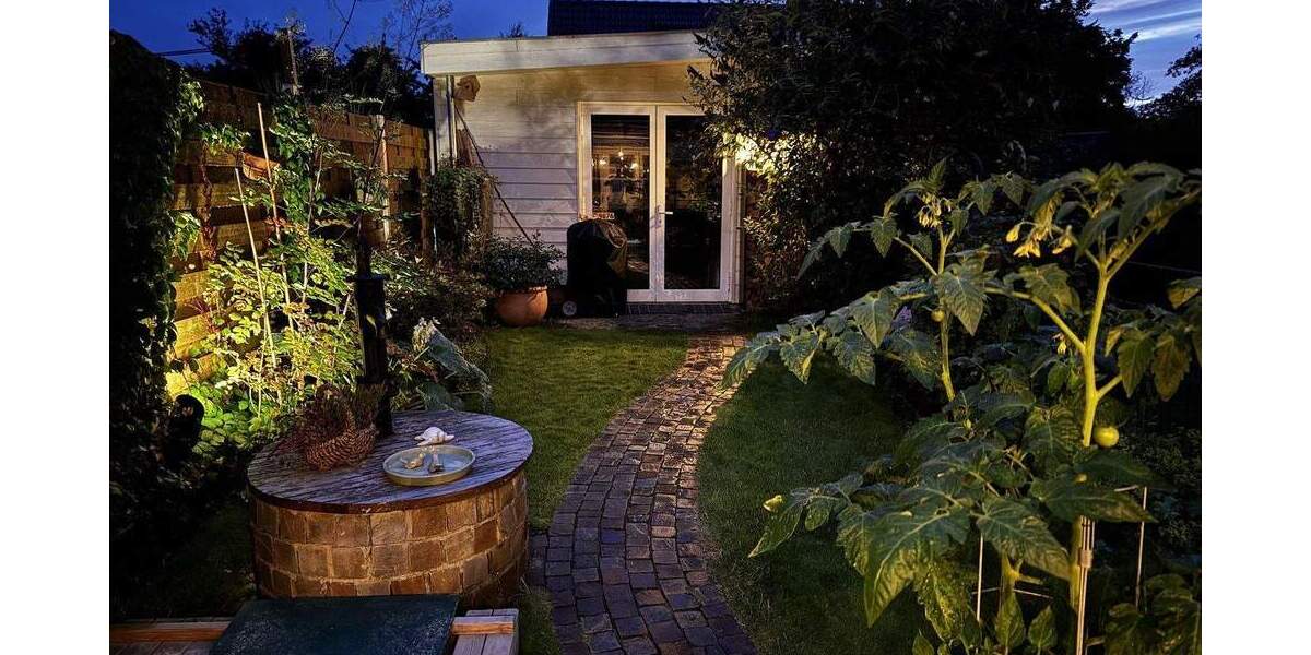 Reihenmittelhaus Hamburg Hausbruch - 5 Zimmer, 100 m&sup2;, 2.200&euro; | Angebot:25721387