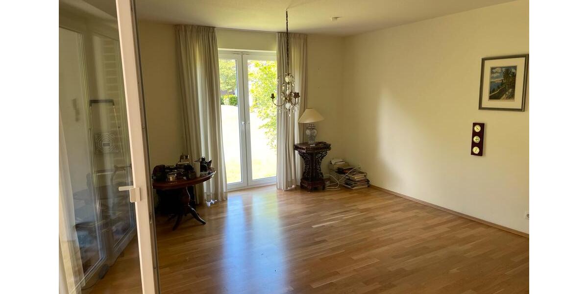 Erdgeschoßwohnung Pinneberg - 2.5 Zimmer, 90 m&sup2;, 430.000&euro; | Angebot:26901086