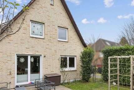 Haus zum Kaufen in Hamburg 878.000 € 196.8 m² 9 zimmer