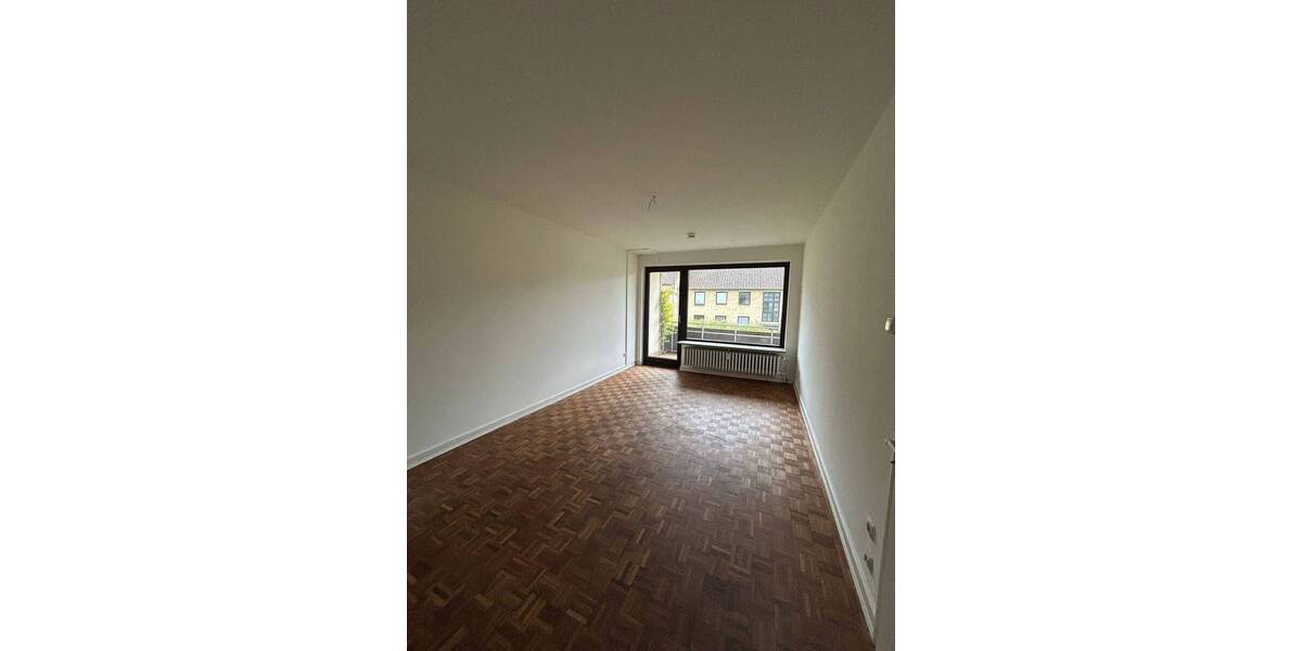 Etagenwohnung Pinneberg - 2 Zimmer, 65 m&sup2;, 692&euro; | Angebot:26616659