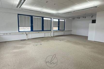 Gewerbeobjekt Hamburg Rahlstedt - 2 Zimmer, 165 m&sup2;, 2.145&euro; | Angebot:26933785