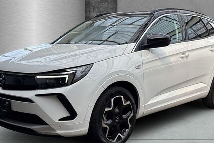Opel Grandland (X) 33.519 km 24.990 &euro; Hamburg 22529
