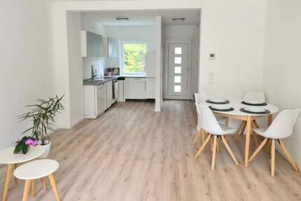 Haus Hamburg Hausbruch - 5 Zimmer, 110 m&sup2;, 439.500&euro; | Angebot:25143570