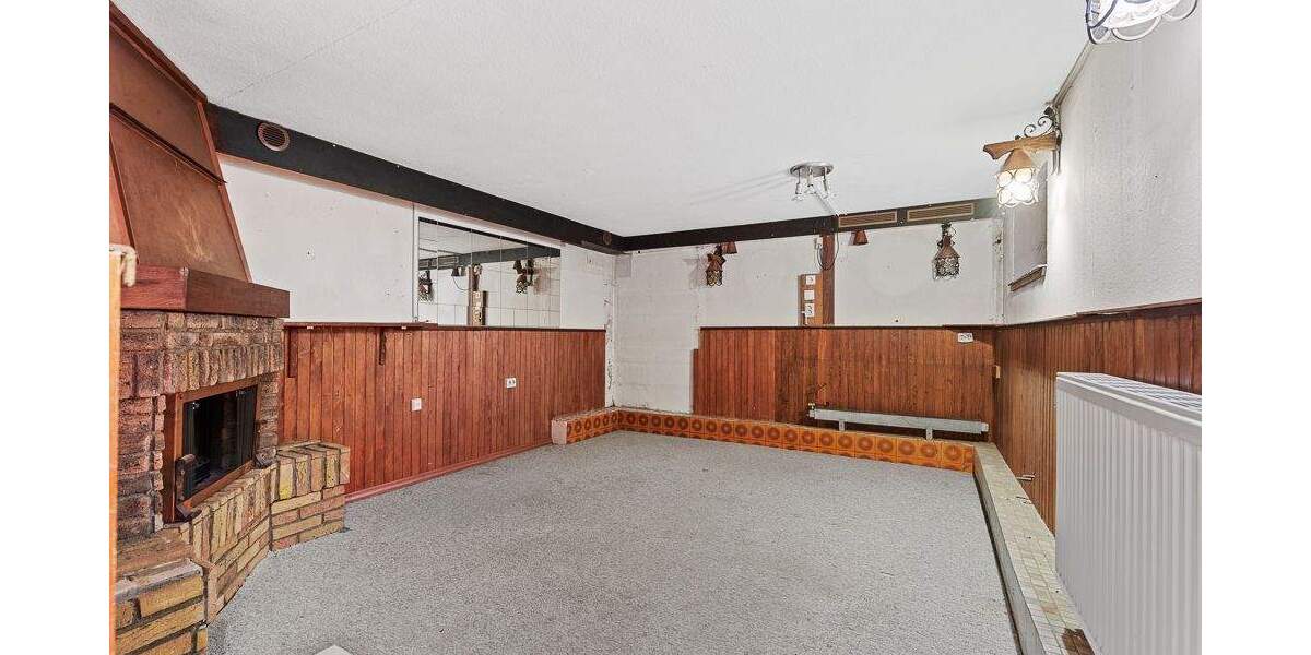 !NUR NOCH WARTELISTE! Freistehendes Ein- bis Zweifamilienhaus mit großem Garten & separierbaren Wohneinheiten 6 zimmer