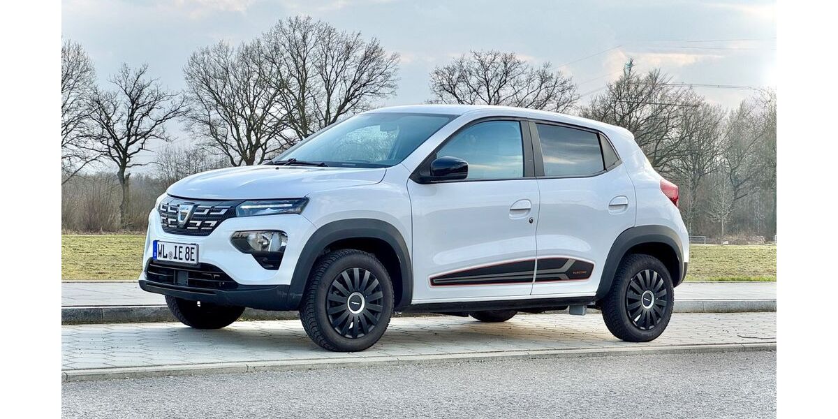 Dacia Spring 53.000 km 9.111 &euro; Rosengarten 21224