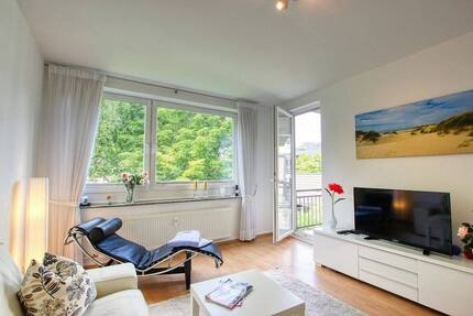 DREAMHOUSE Immobilien: Alsternahe Eigentumswohnung mit idealer Raumaufteilung 3 zimmer