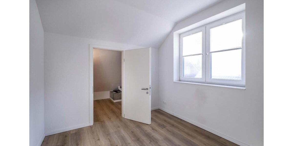Doppelhaushälfte mit Garten zur Miete zentral in Pinneberg 6 zimmer